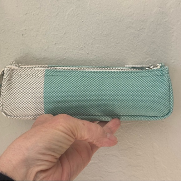 NIB TIFFANY & CO. Color Block Cosmetic Case Make Up Pencil Case Blue & White - Picture 4 of 16